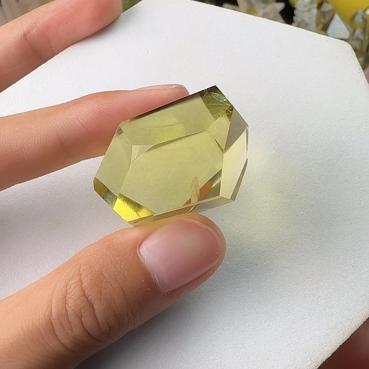 未镶嵌珠宝半成品水晶黄水晶