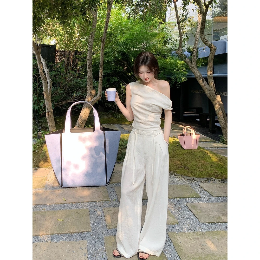 solo爆爆~夏日清甜~斜肩短袖T恤高腰显瘦阔腿裤女度假风麻料套装