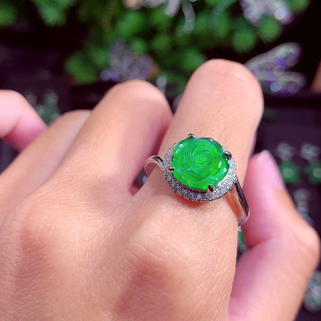 颈饰未镶嵌翡翠天然