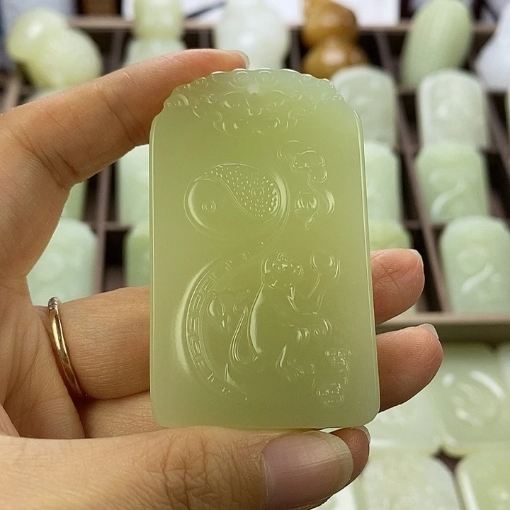 昆仑石双面猴守护