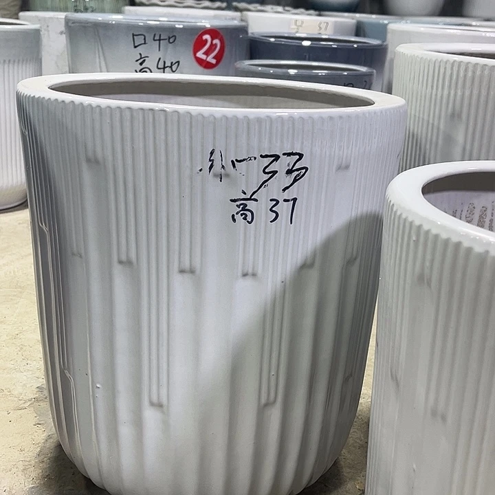 陶瓷花盆大➕中两个盆