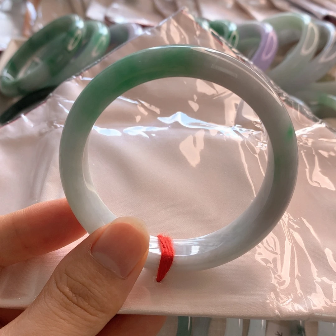 未镶嵌手镯翡翠白底青55