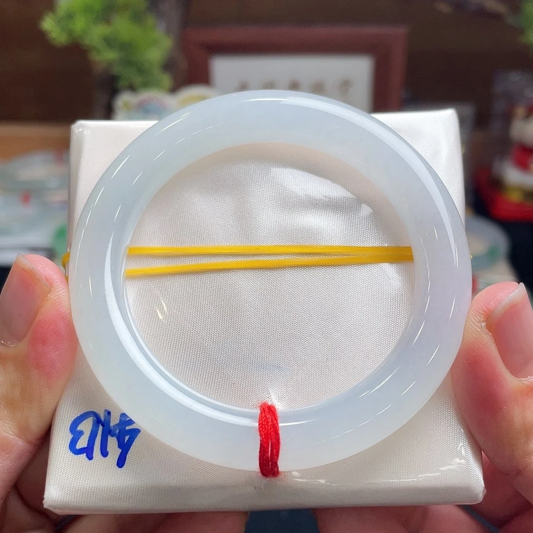 翡翠手镯未镶嵌53圆条