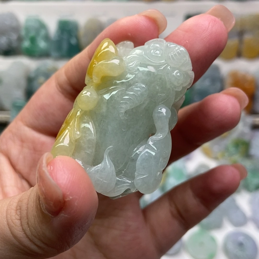 吊坠(赠链)未镶嵌翡翠