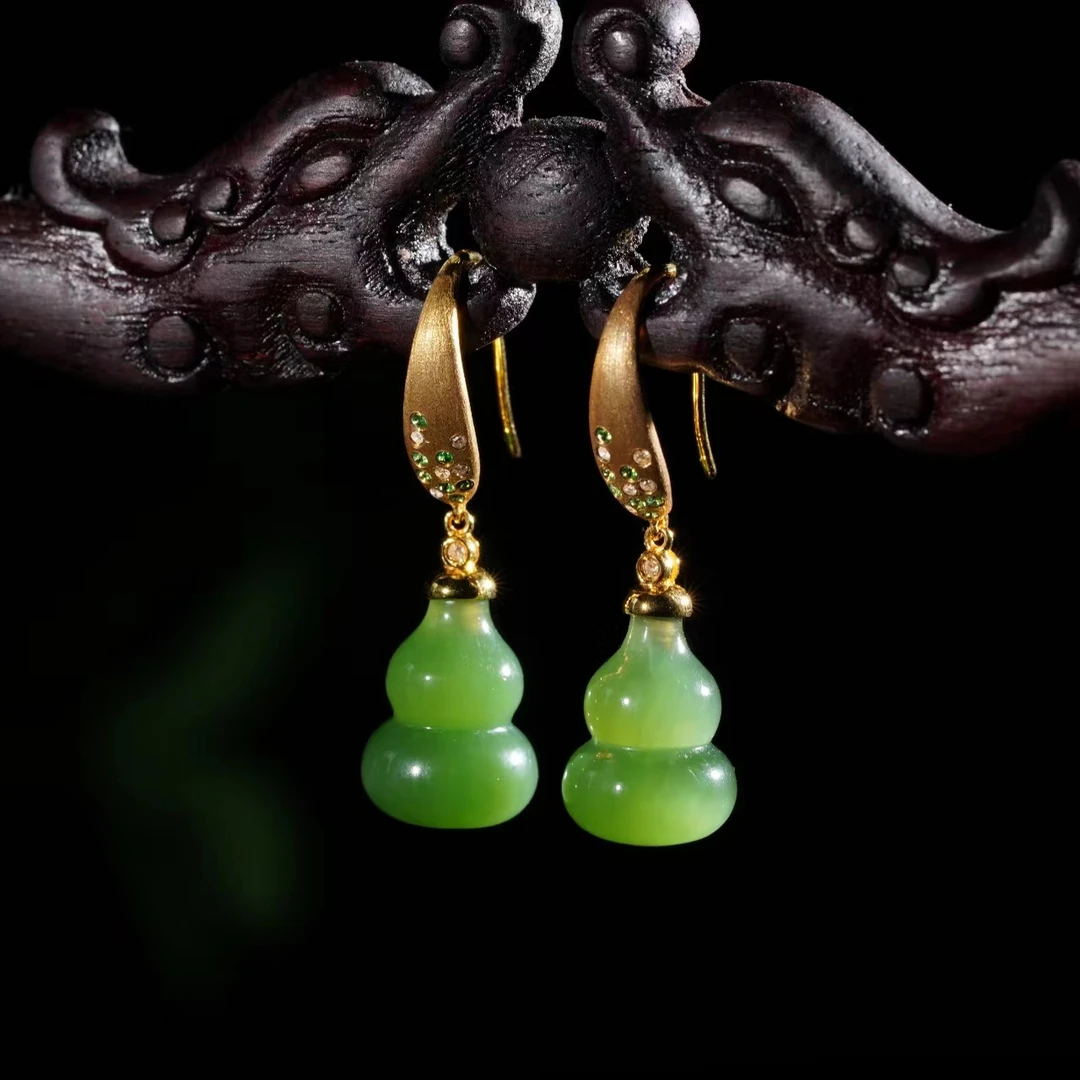 【慧子臻选】翠微 | 18k金和田玉碧玉微猫葫芦耳饰12*18mm  LM09