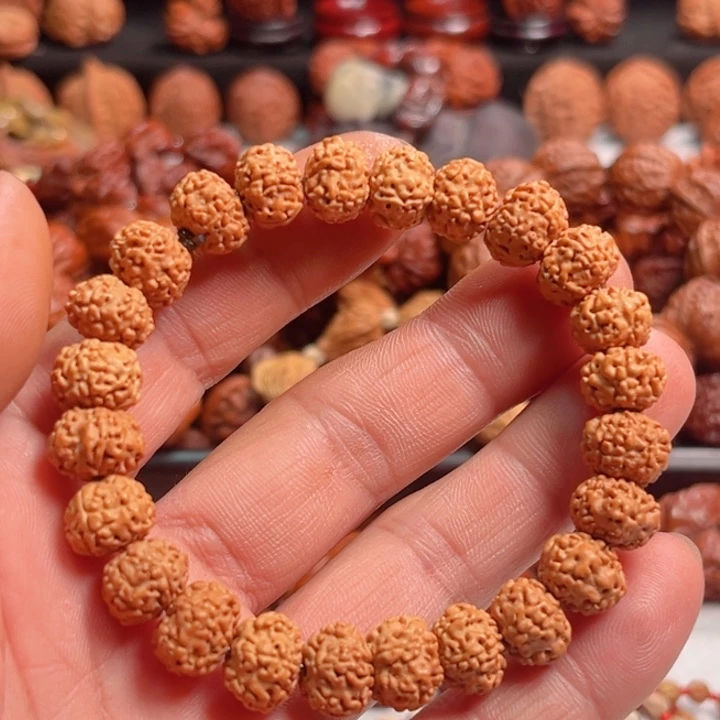 文玩核桃吊坠尼泊尔梅花金刚手串