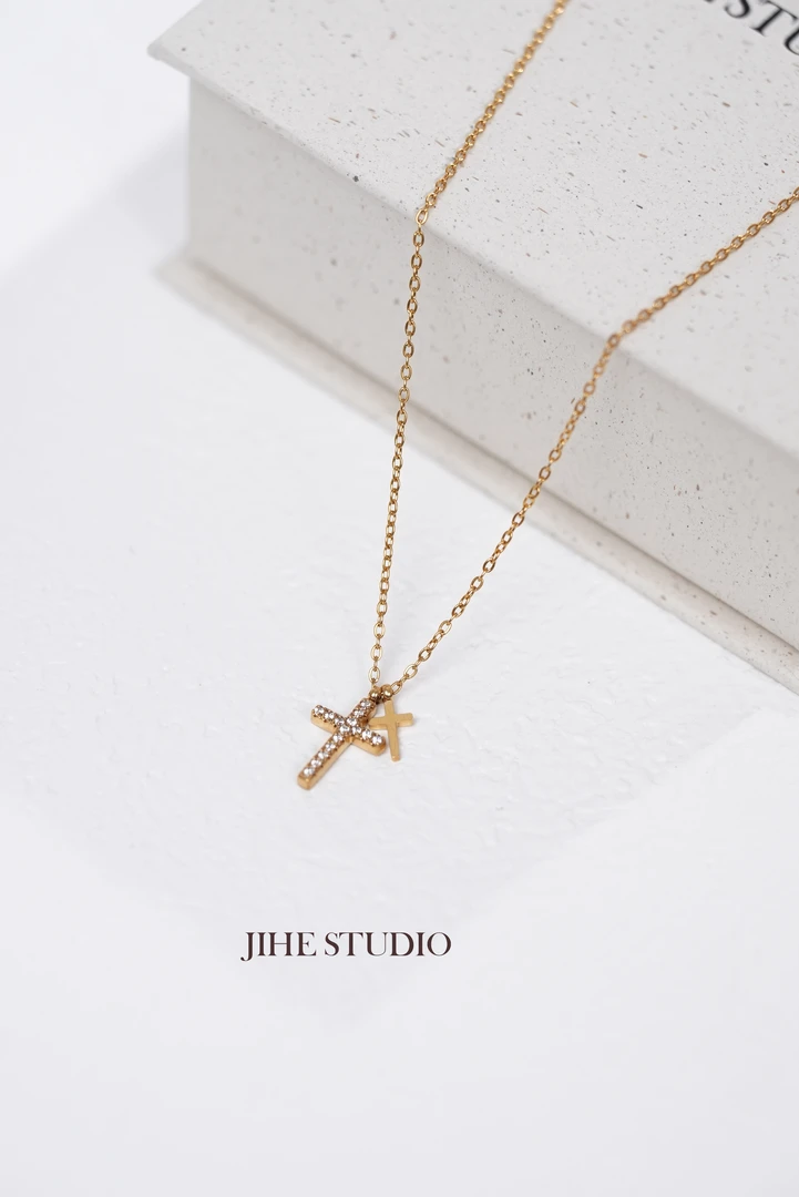 纯铜锆石项链 JIHE·【十字架】金色简约高级不规则大小十字架项链