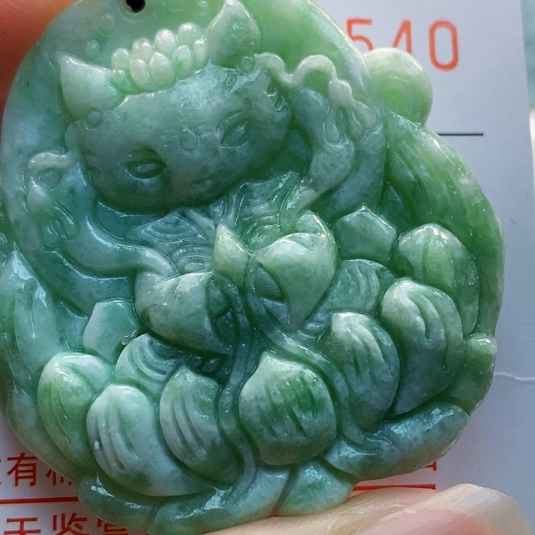 吊坠(不含链)未镶嵌翡翠