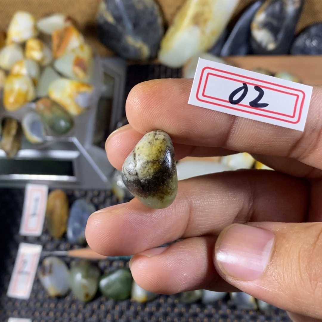 和田玉（糖玉）未镶嵌挂件