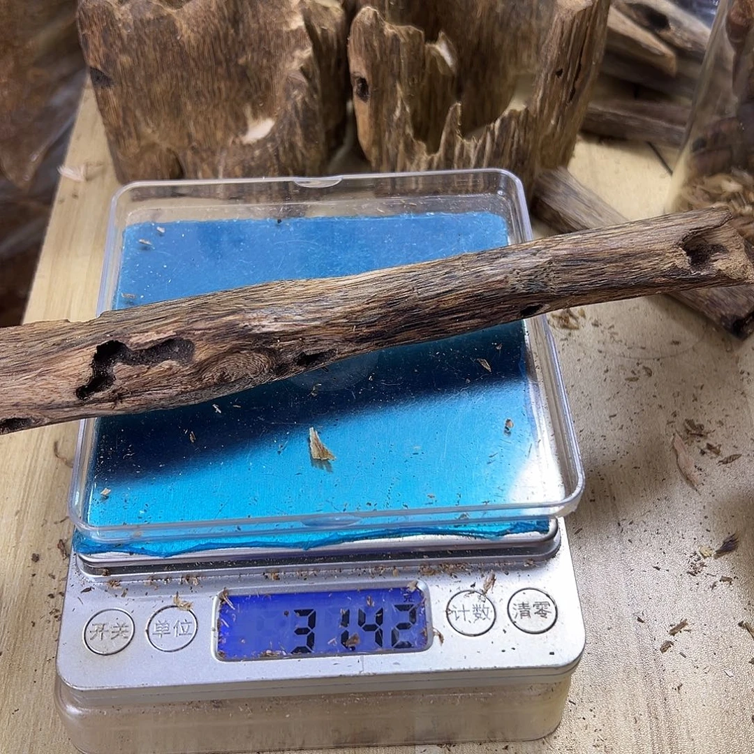 香料绿奇楠虫漏31克白棋