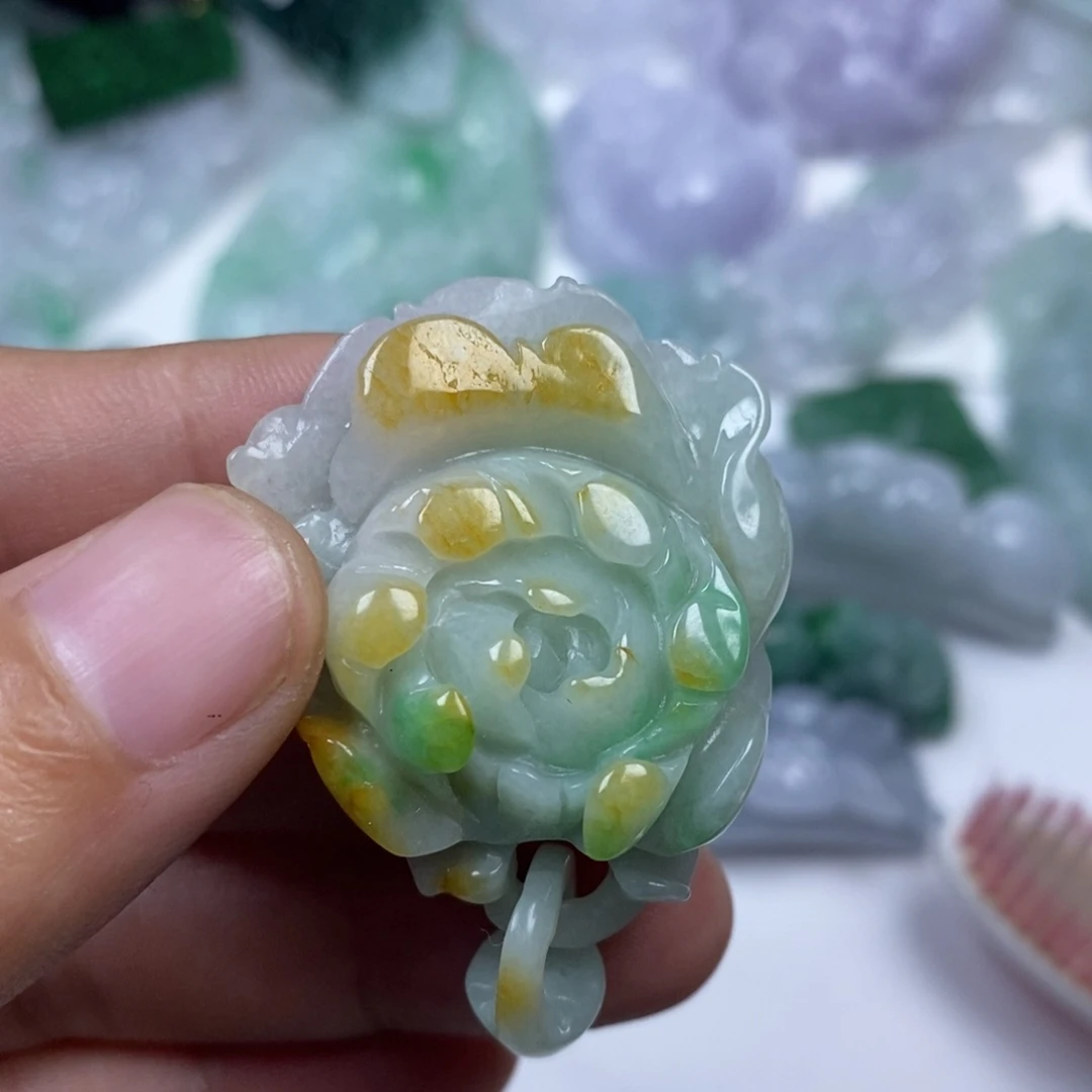 翡翠未镶嵌颈饰翡翠