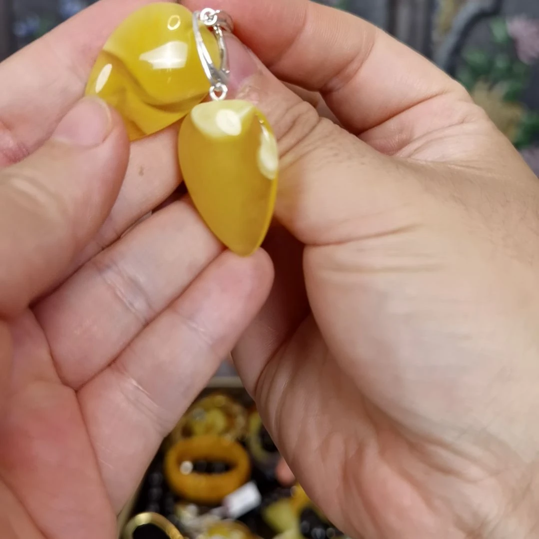 未镶嵌琥珀耳饰耳环