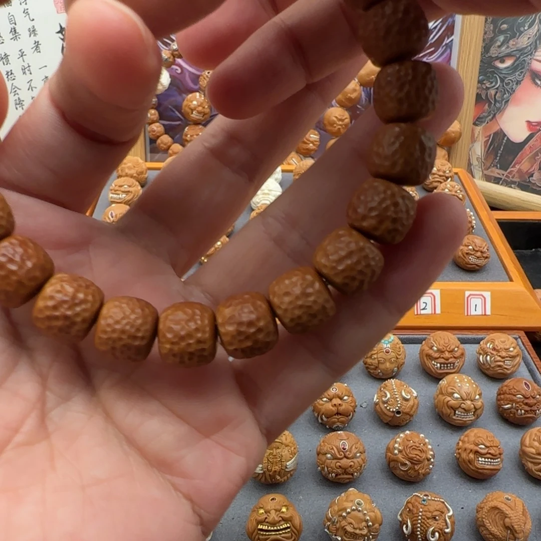 X***.猴头核桃吊坠猴头手串