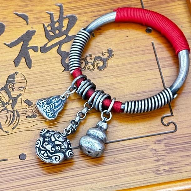 足银银制品 老银手工錾刻足银手镯