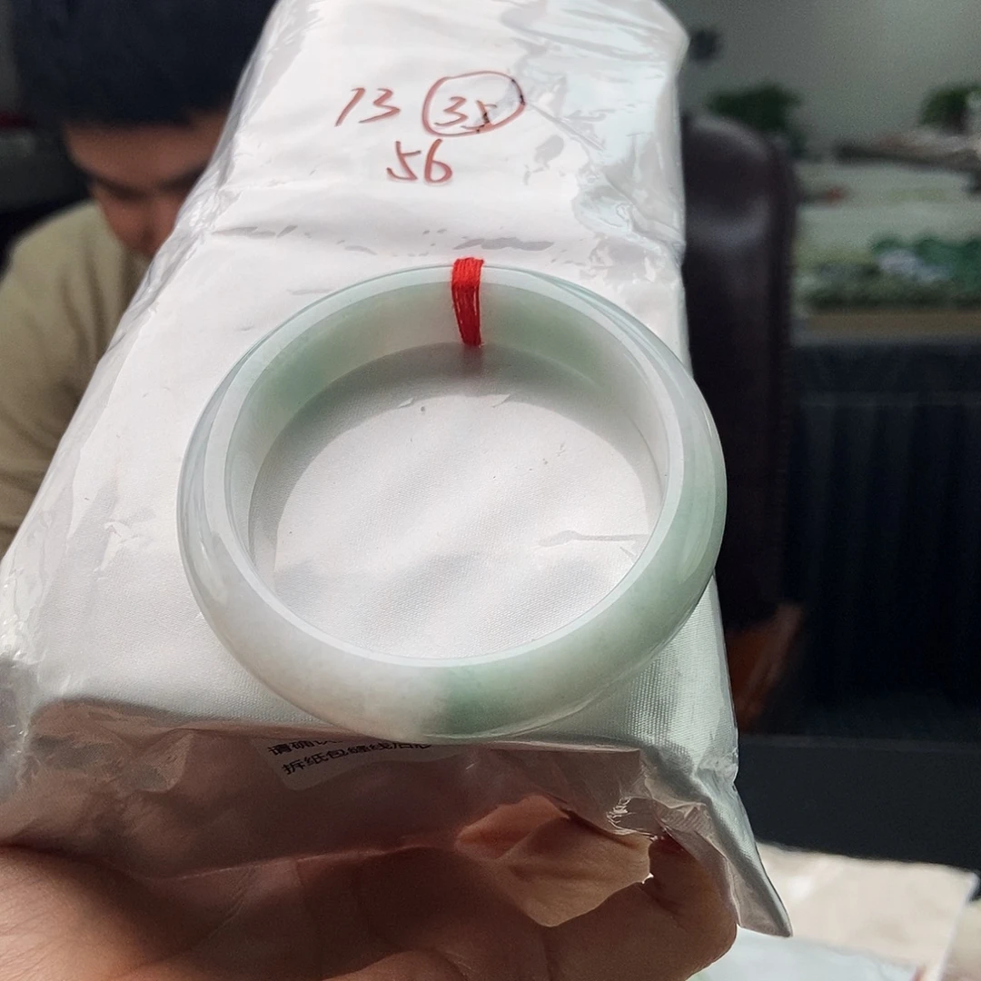 翡翠未镶嵌手镯拍一发一