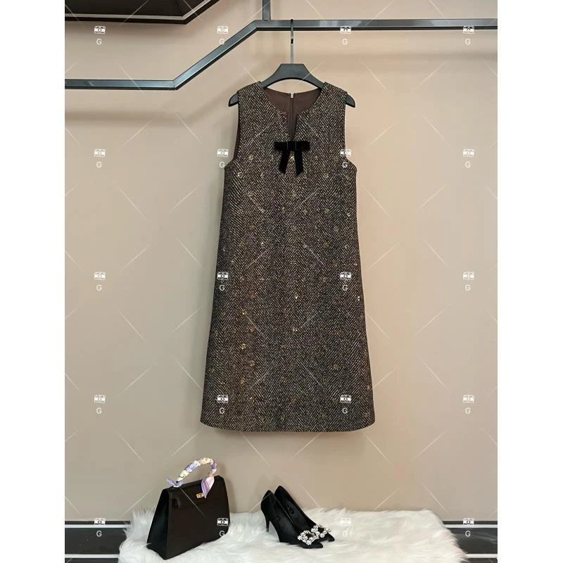 【WW】复古风显瘦默认款式连衣裙女装轻奢秋冬时尚 H-1623