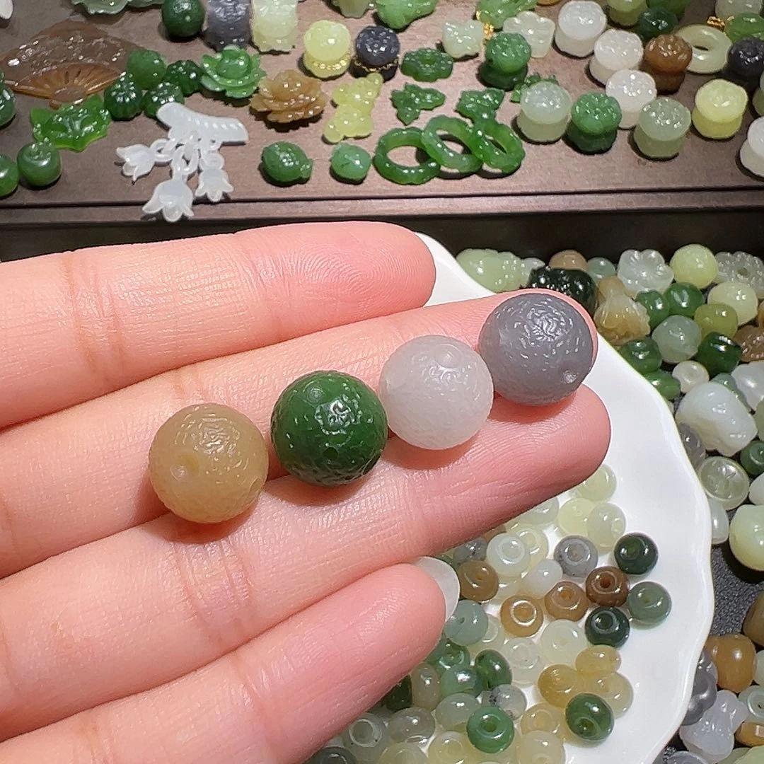 和田玉未镶嵌珠宝半成品120一个多样性发其一