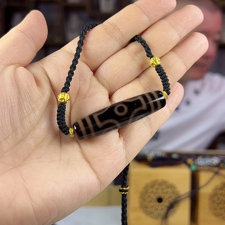 玛瑙/玉髓颈饰合金～黑金