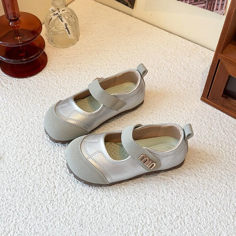 2025时尚休闲圆浅口单鞋女童复古风透气内里舒适百搭