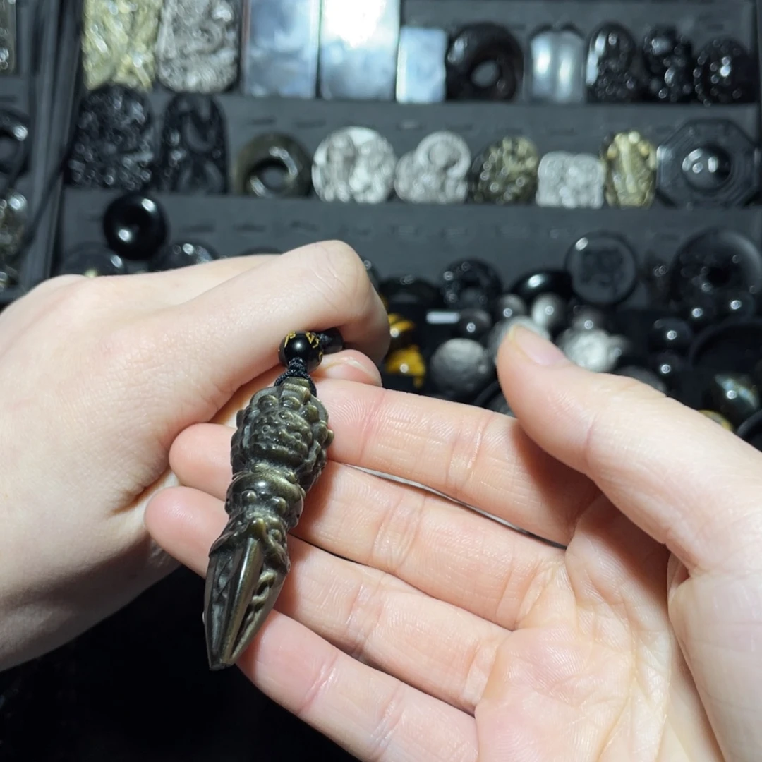 善***刃黑曜岩未镶嵌珠宝奇石