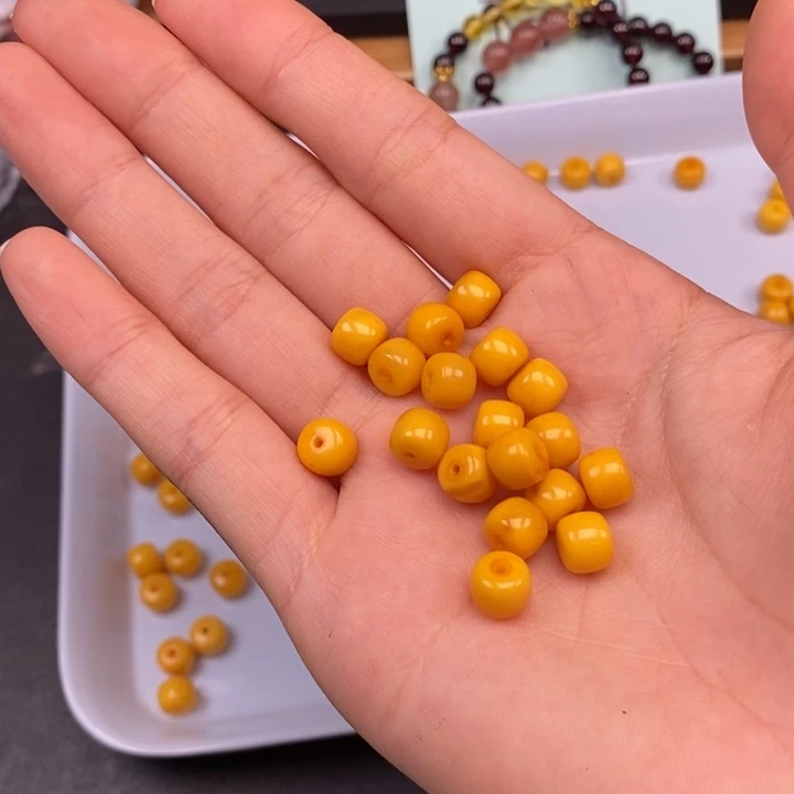 玛瑙/玉髓未镶嵌老型珠蜜蜡4个