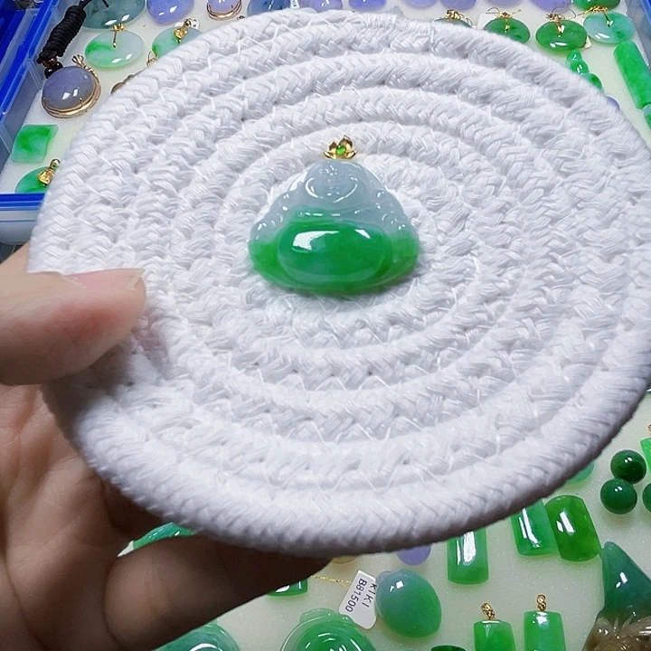平***生翡翠18K金镶嵌颈饰天然缅甸翡翠A货
