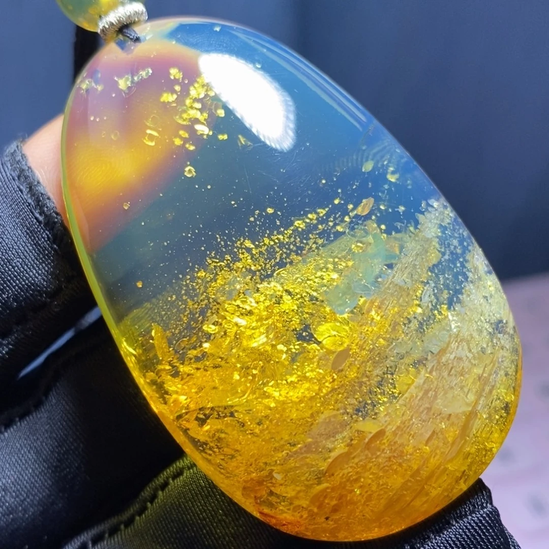 琥珀未镶嵌裸石。。。