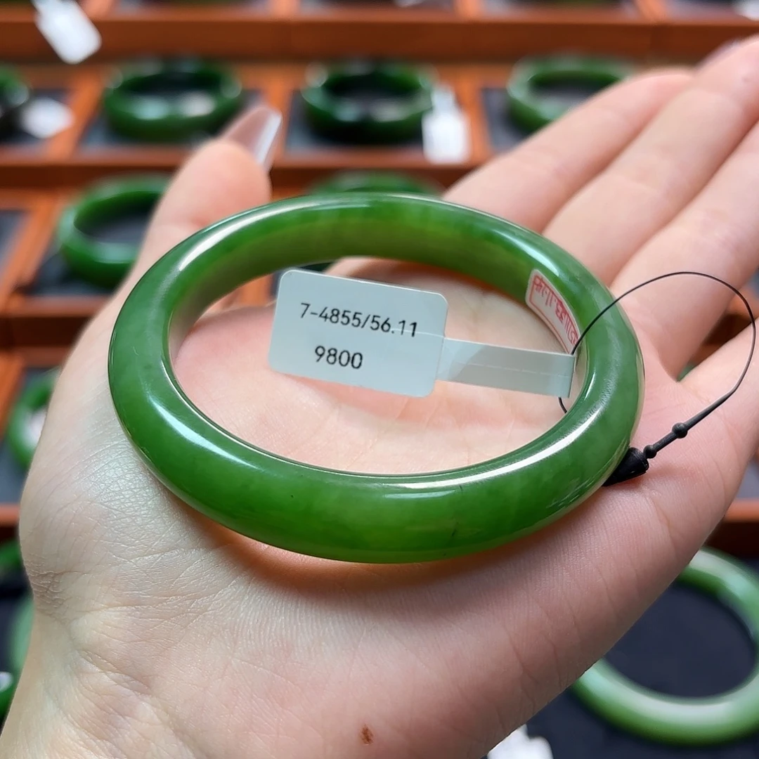 和田玉（碧玉）未镶嵌手镯果阳绿5556