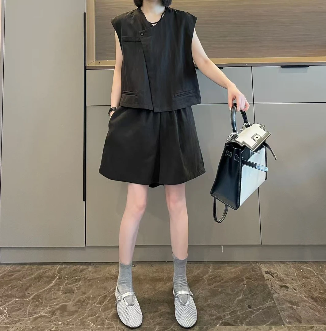 米可/MK-2434ZJ【斜门襟后背系扣短裤套装】时尚夏季新款两件套