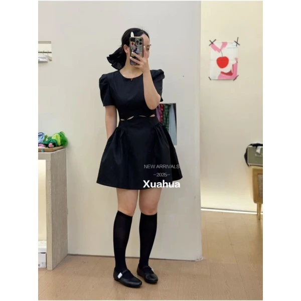 25夏季修身收腰显瘦设计感小心机连衣裙