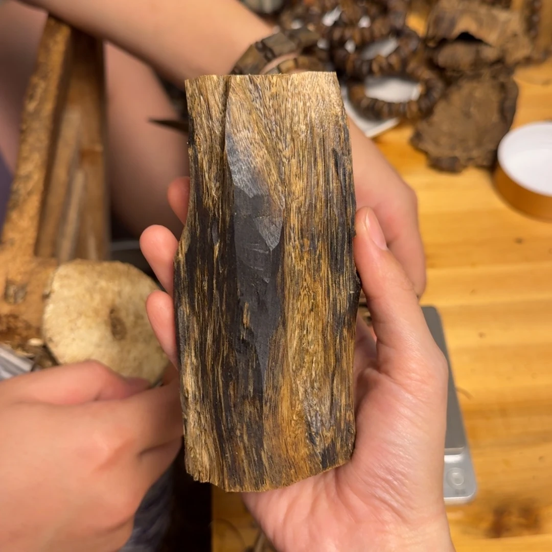 沉香沉香碎屑小*白棋块料