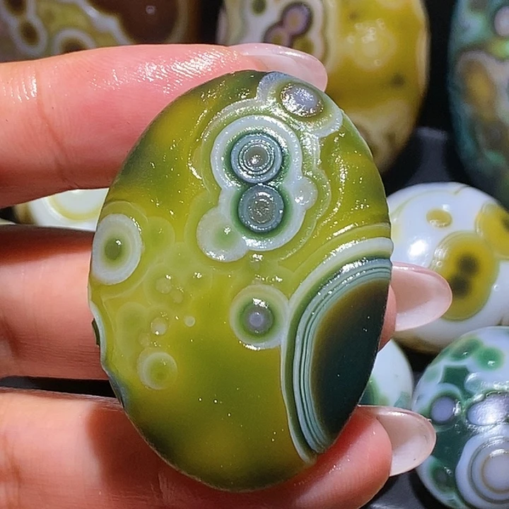 玛瑙/玉髓未镶嵌珠宝奇石92