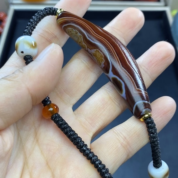 玛瑙/玉髓合金颈饰