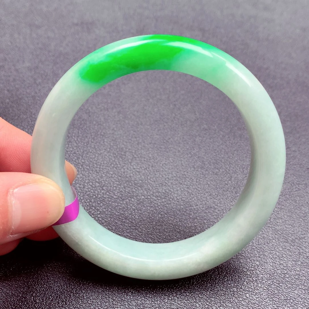 翡翠手镯未镶嵌缅甸翡翠