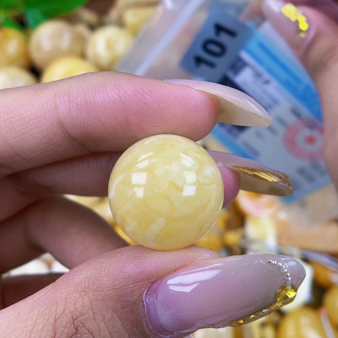 琥珀未镶嵌珠宝奇石18.3 粉