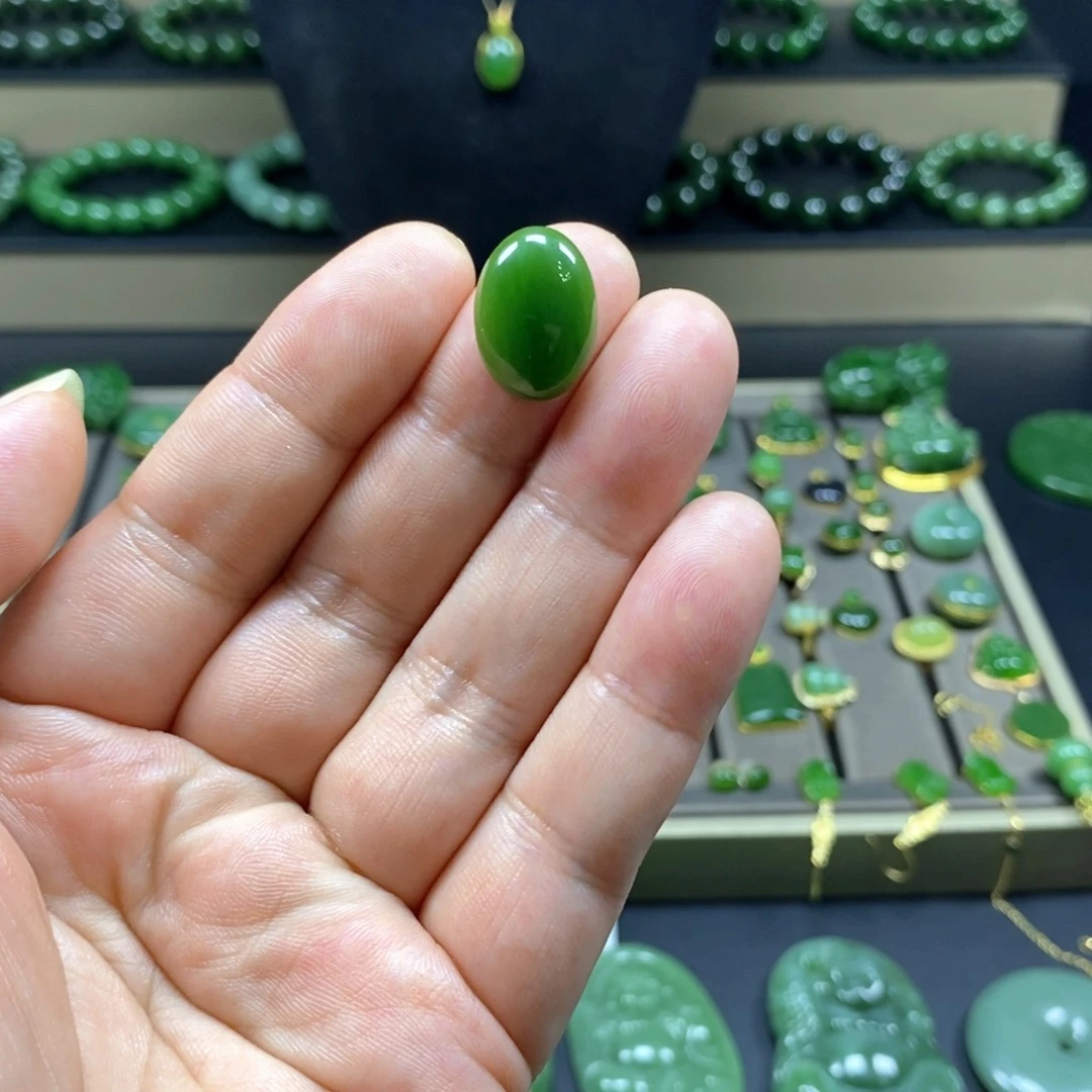 未镶嵌和田玉（碧玉）珠宝半成品
