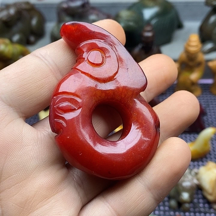 未镶嵌蛇纹石玉颈饰