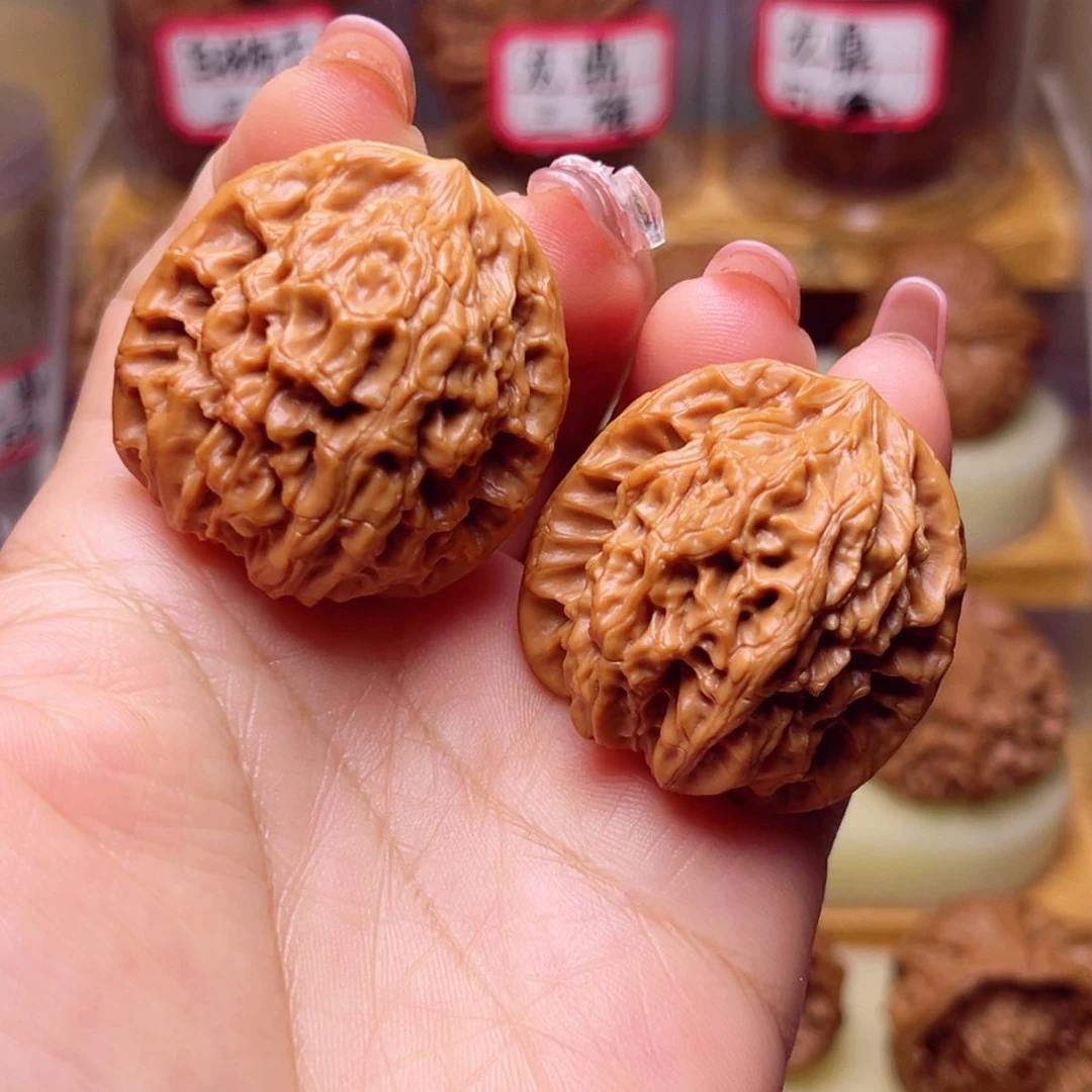 文玩核桃吊坠通天龙脊