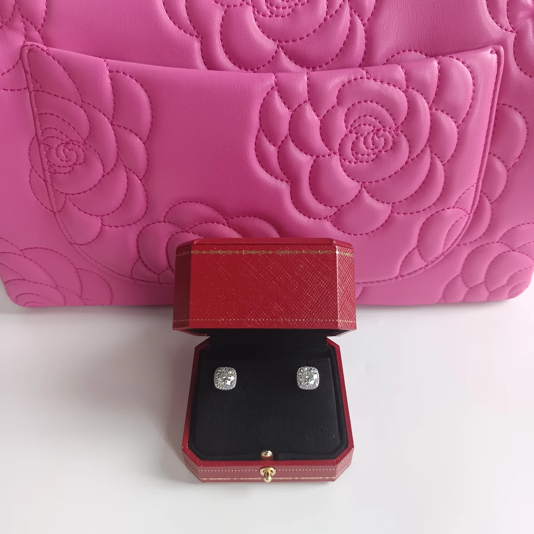 2268耳钉-2卡收藏级轻奢时尚设计首饰送礼盒