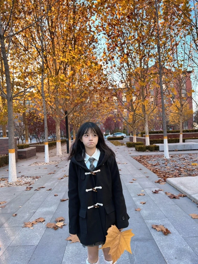黑色牛角扣羊绒大衣连帽加厚小个子中长款秋冬羽绒内胆毛呢外套女