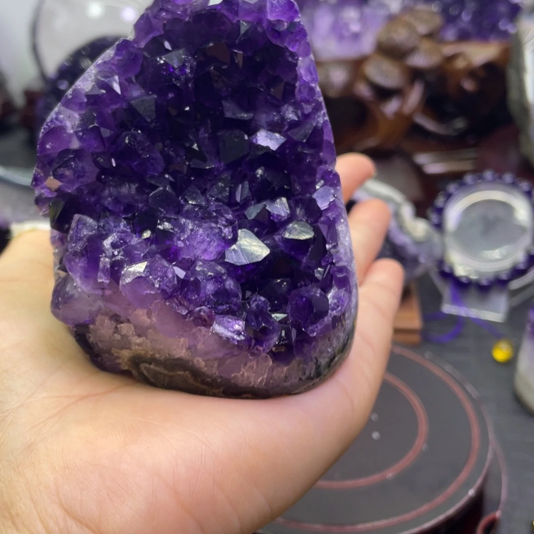 紫晶大型摆件（非配饰）未镶嵌