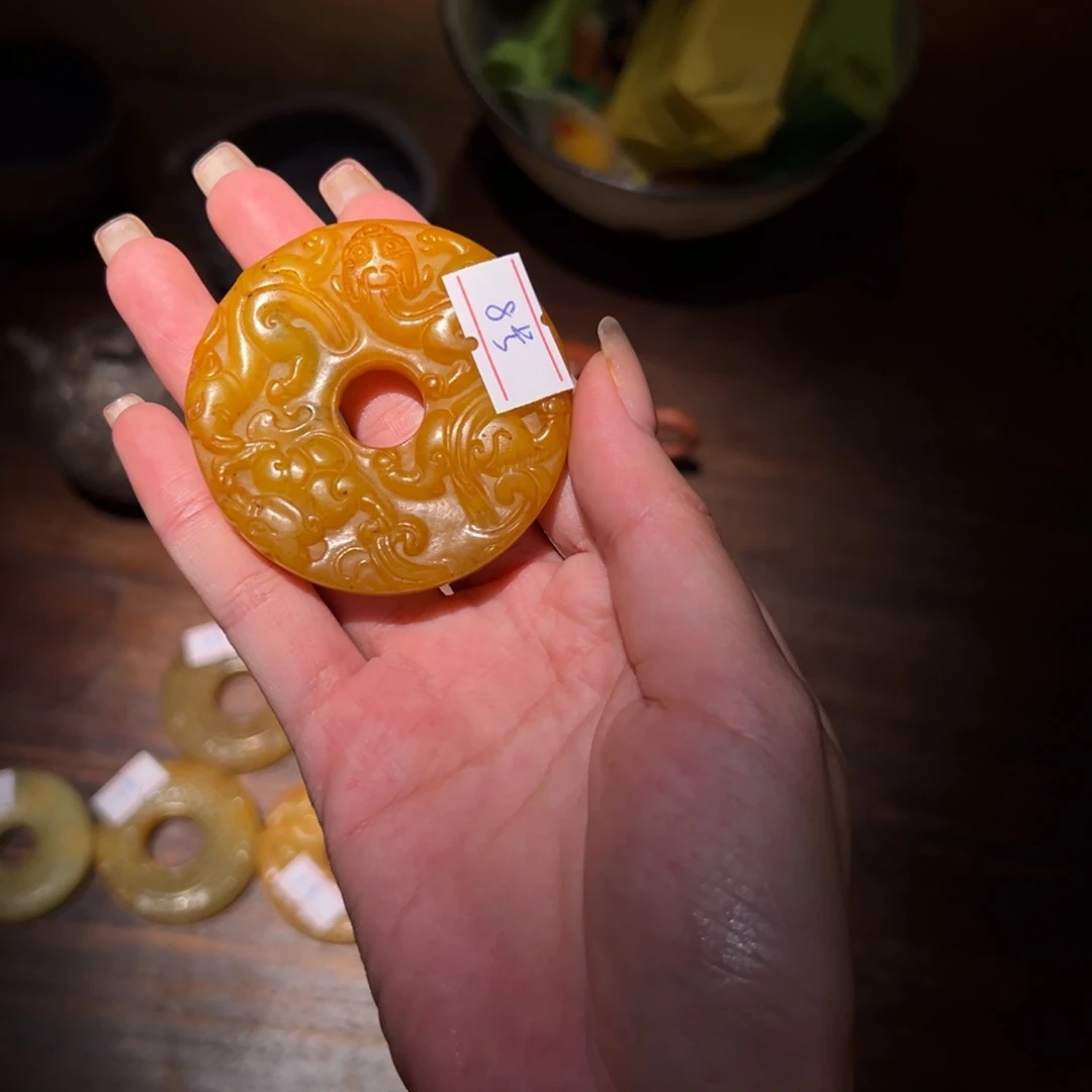 陶瓷。     陶瓷。