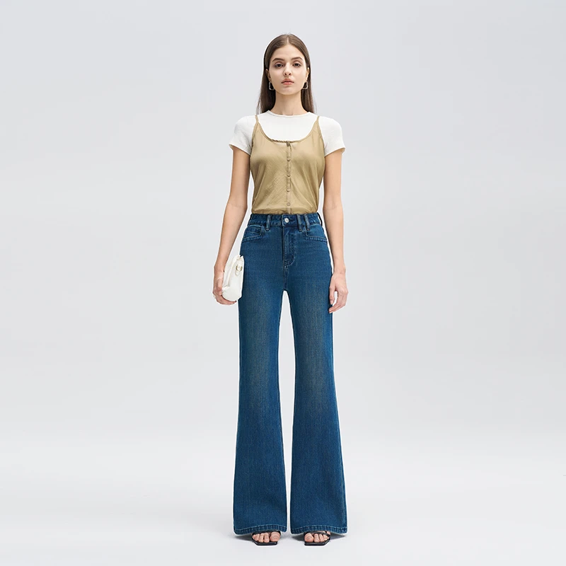 蓝语熙2025牛仔裤女舒适柔软四面弹复古提臀高端筒喇显瘦喇叭裤