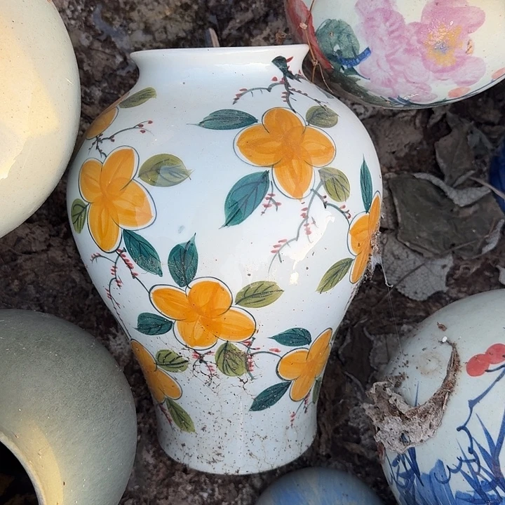 微瑕景德镇手工花瓶清