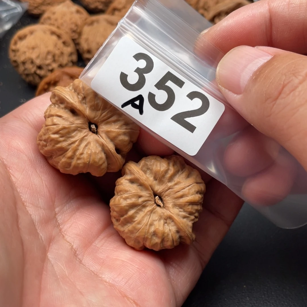 文玩核桃把件蛤蟆35