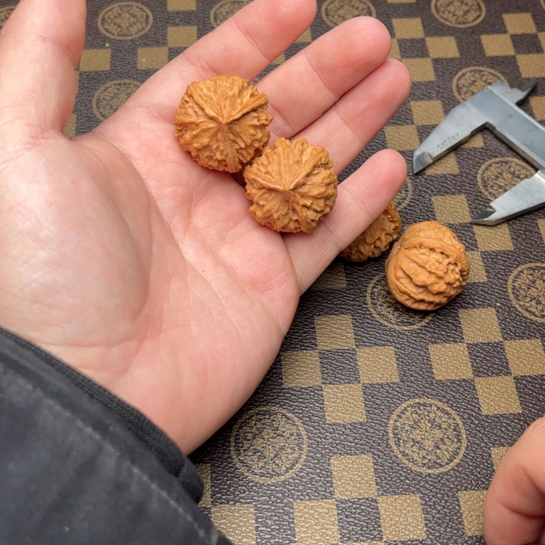 文玩核桃把件790000000