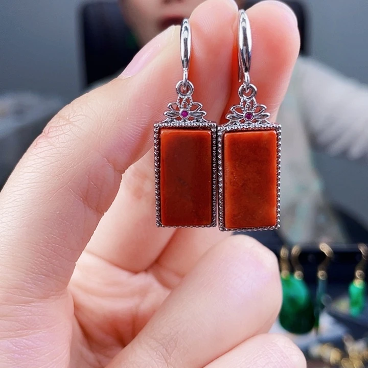 翡翠耳饰未镶嵌饰品