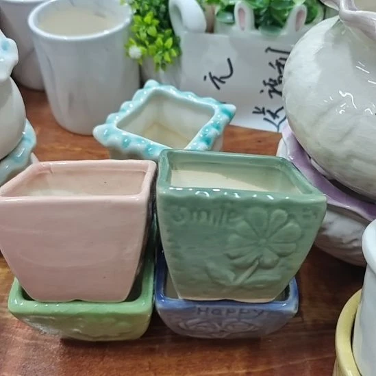 微瑕陶瓷盆满12包邮