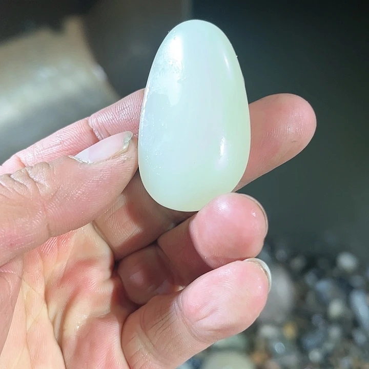 未镶嵌和田玉（糖玉）珠宝奇石