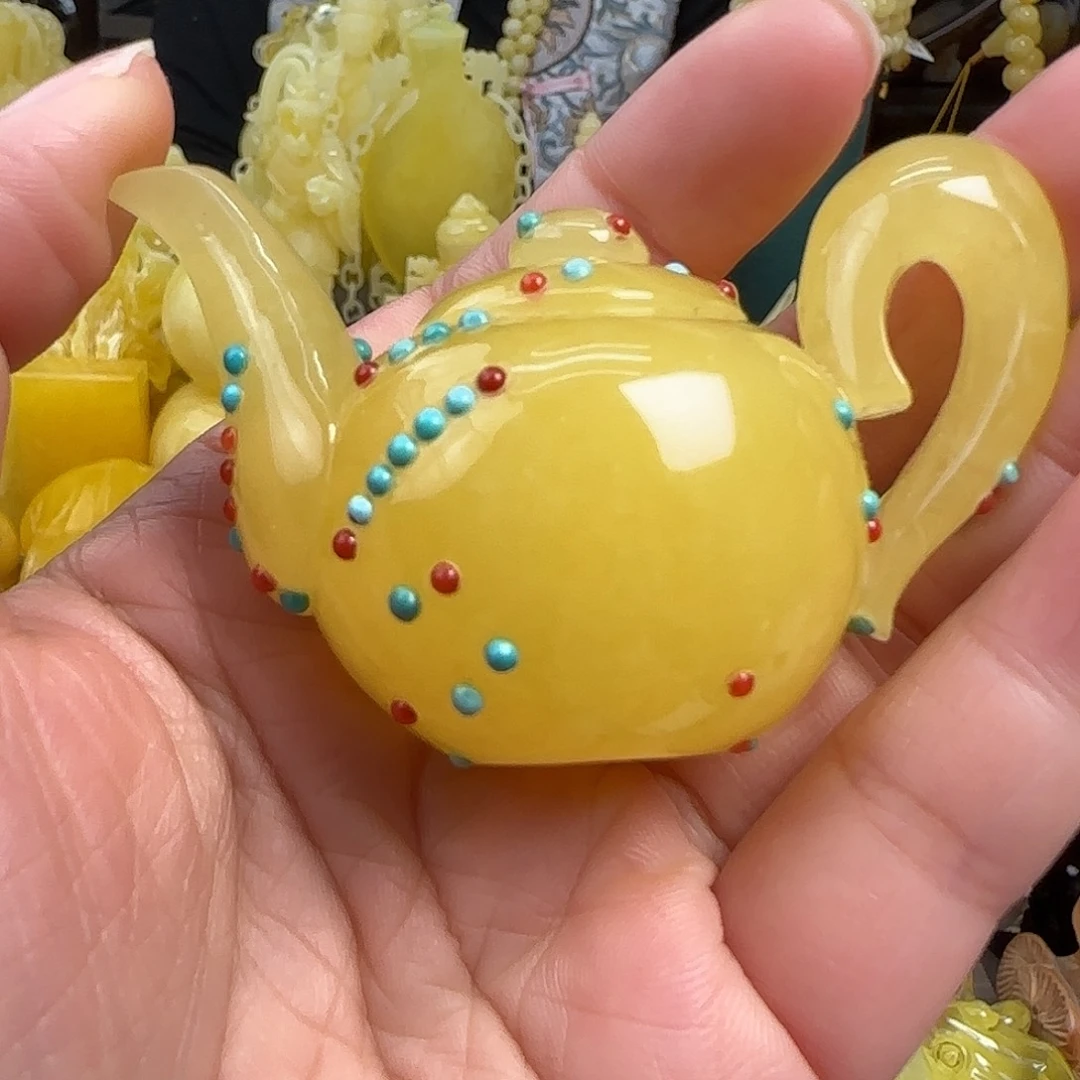 蜜蜡未镶嵌珠宝奇石